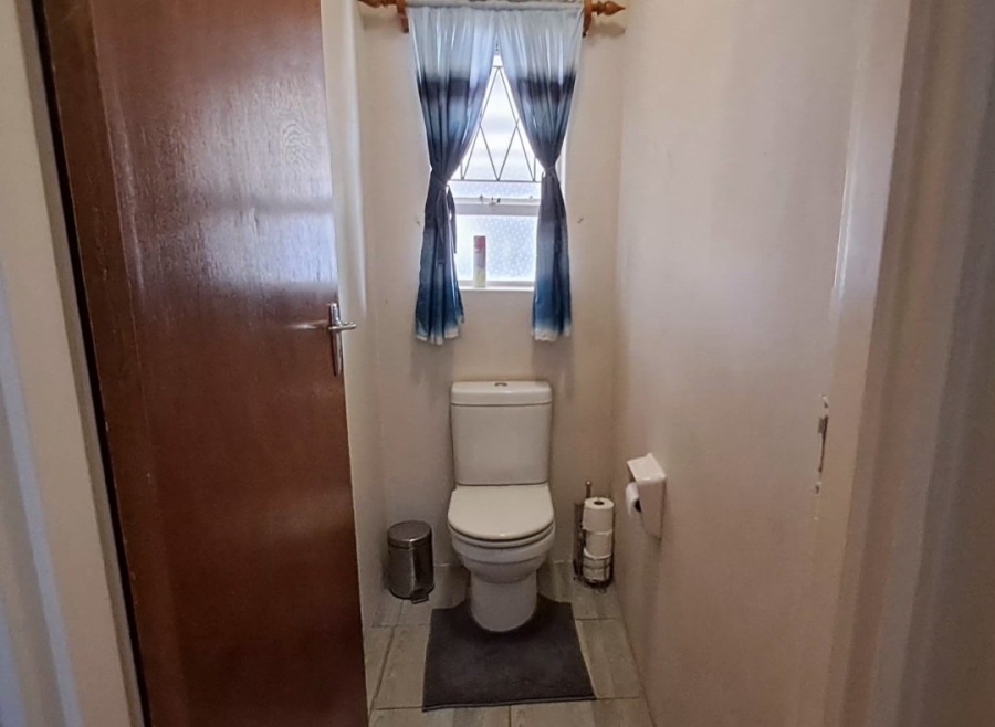 4 Bedroom Property for Sale in Manor Heights Eastern Cape